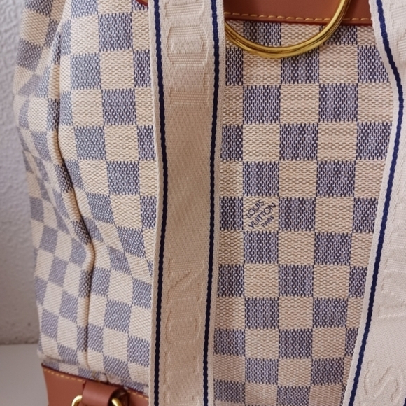 Fashion design like Louis Vuitton backpack - Picture 6 of 12